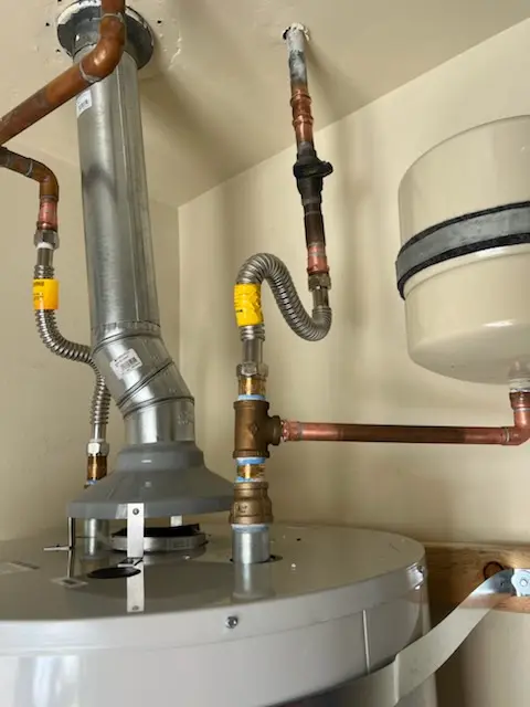 Water heater installation and plumbing repair in Temple Hills